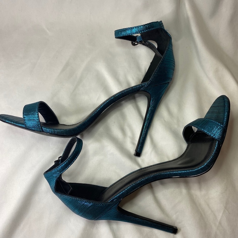Charlotte Russe Turquoise Mermaid Heels